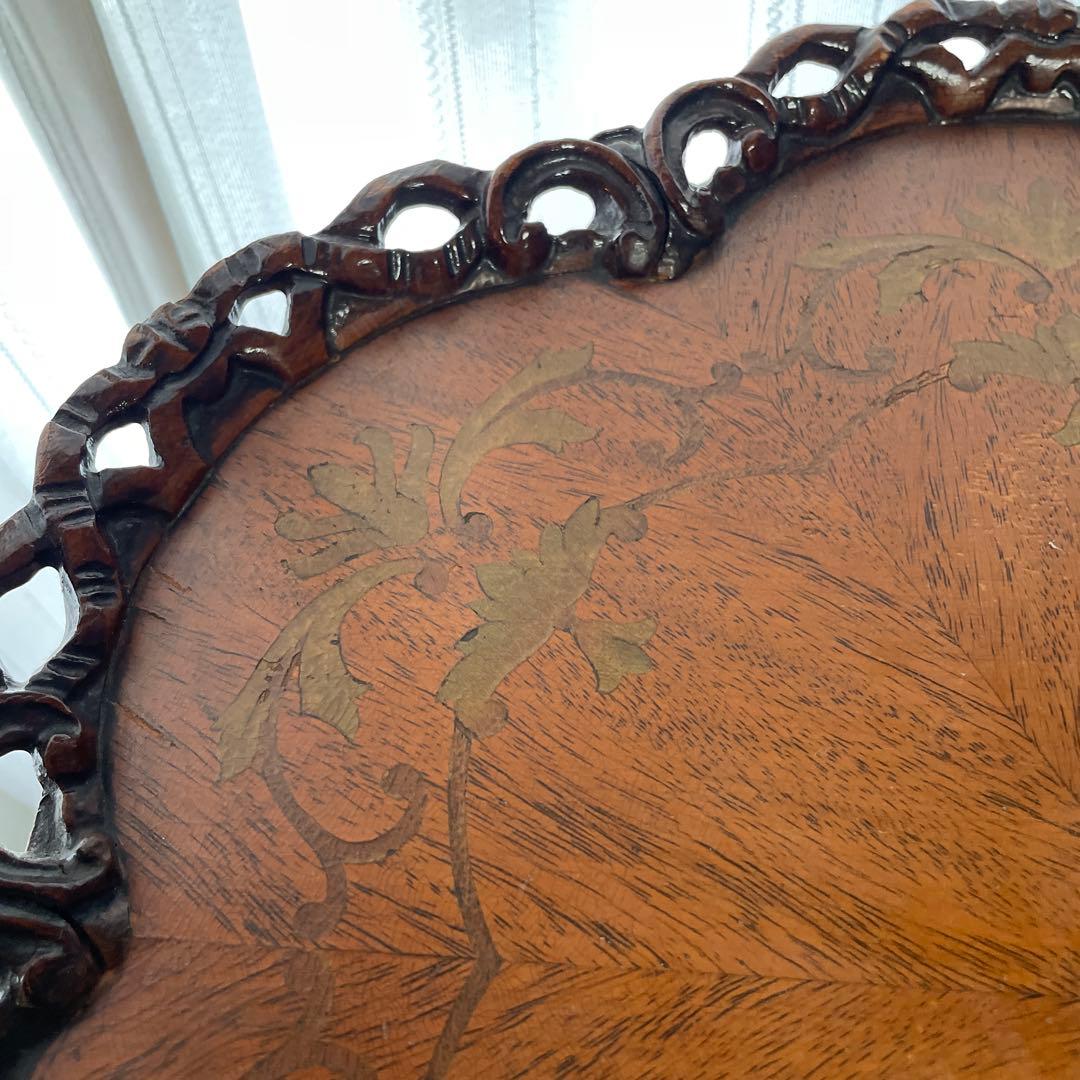 イギリスアンティーク　２段テーブル　 マホガニー象嵌装飾　透かし彫り