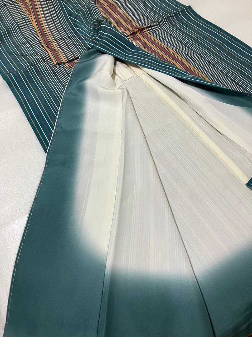 着物正絹 縞小紋 袷 縦縞 モダン 未使用保管しつけ糸付き