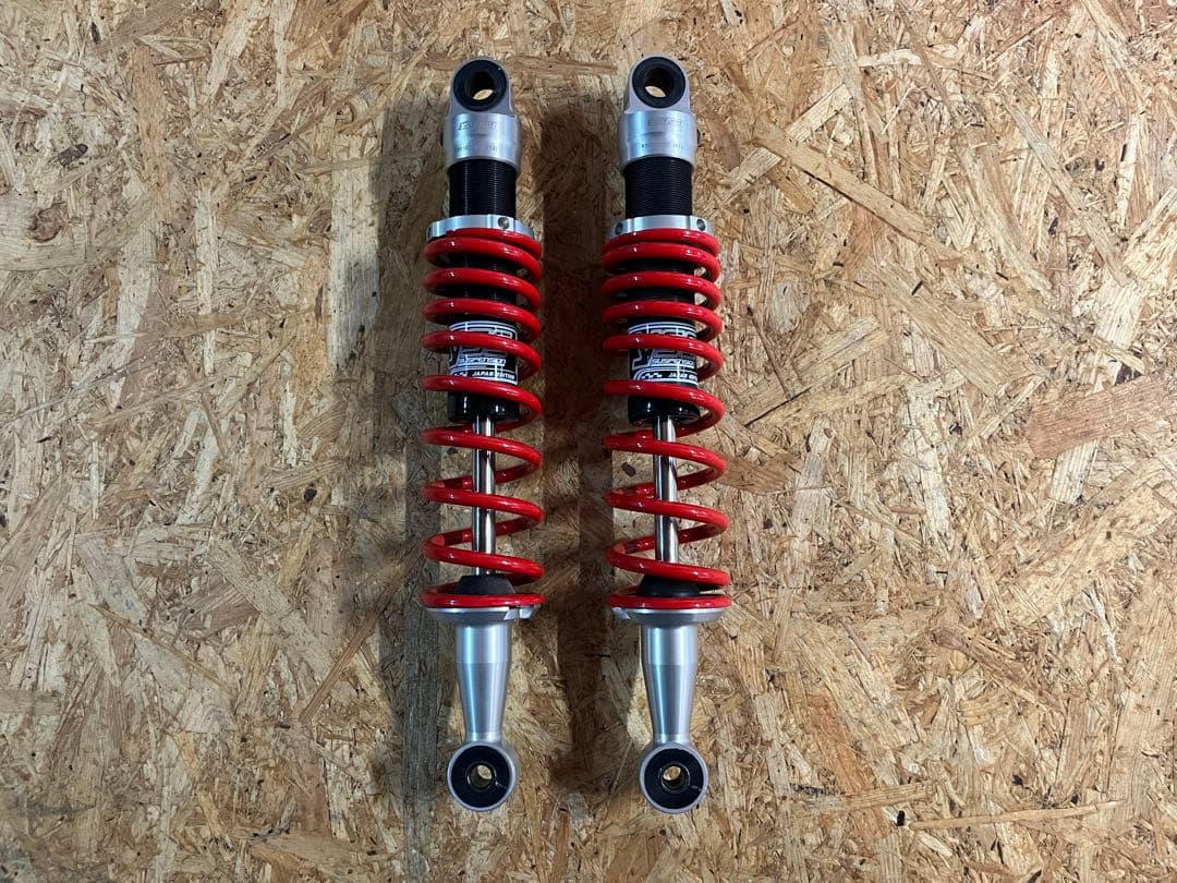 YSS JAPAN リアショック　送料込み