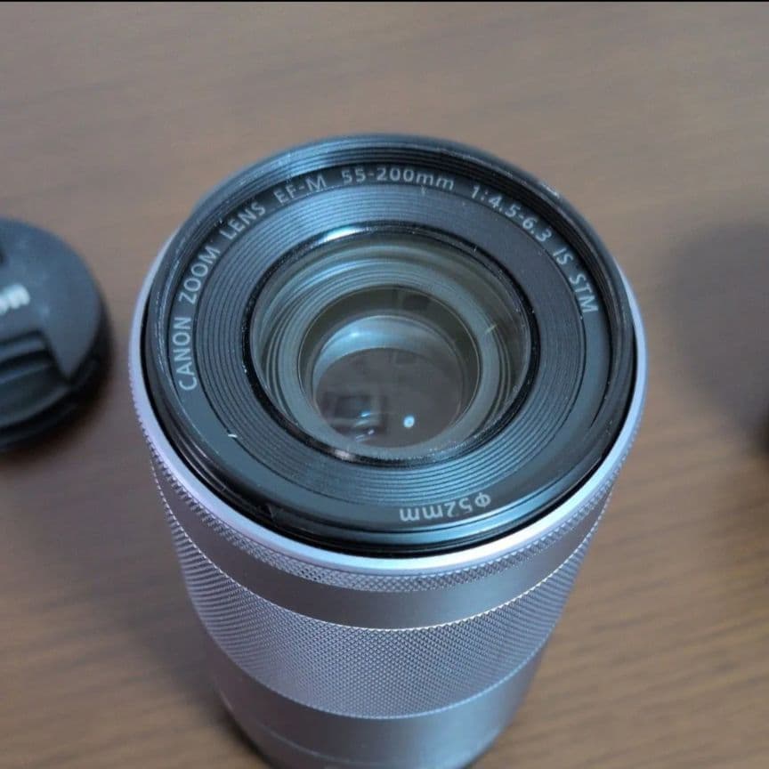 【美品】Canon EOS Kiss M2 ダブルズーム＋22mm単焦点レンズ