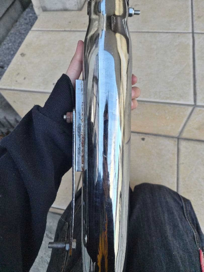 フィッシュテールマフラー