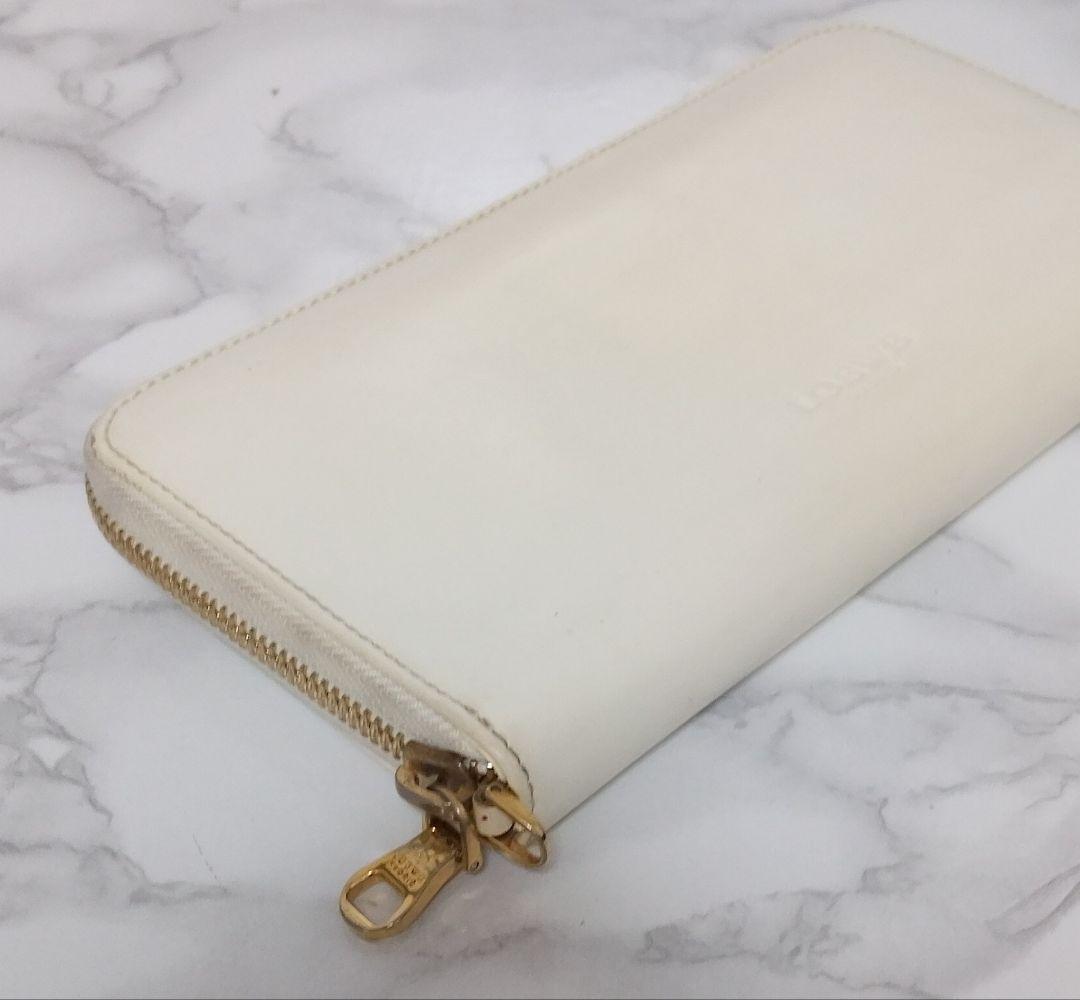 LOEWE 長財布 ラウンドファスナー レザー アイボリー系 上品