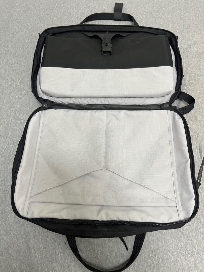 ブラックエンバー BLACK EMBER FORGE 3way 20-30L