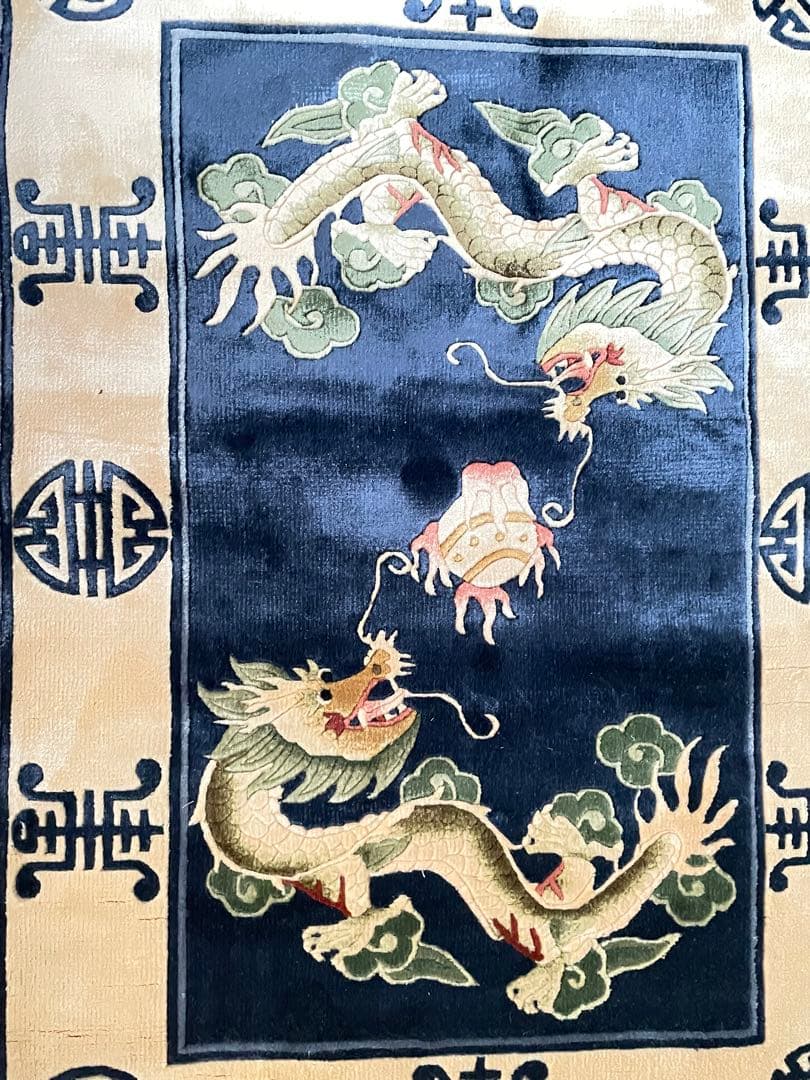 手織りシルク100% ドラゴン柄の玄関マット 約100cm x 62cm