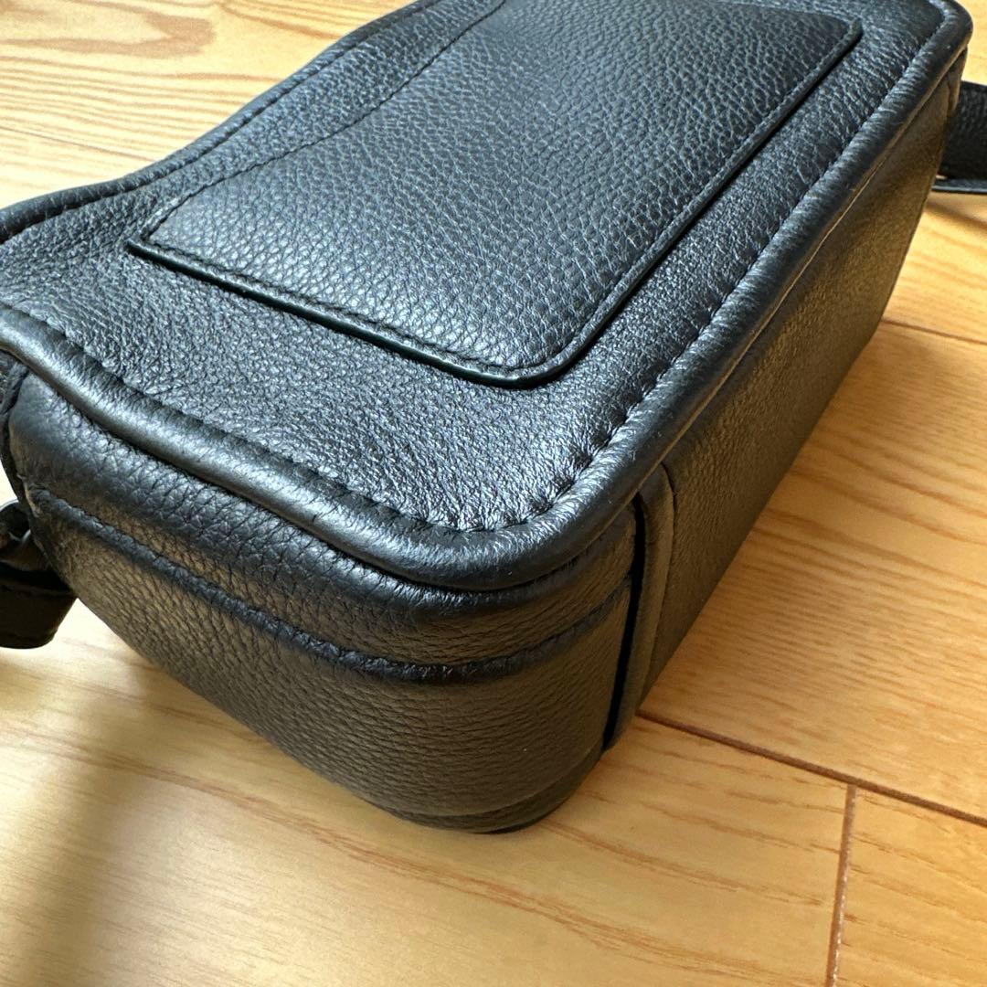 ビ*ス様 マークジェイコブス　ショルダーバッグ　ソフトショット21 ブラック　牛