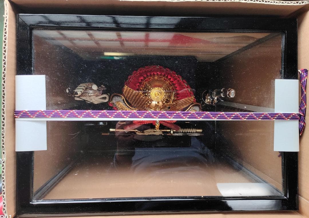 五月人形 ·兜飾り、ケース入り（オルゴール付き）（MＭ５月飾り１）