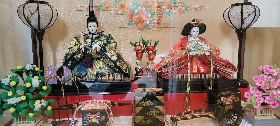 雛人形　ガラスケース　オルゴール付き