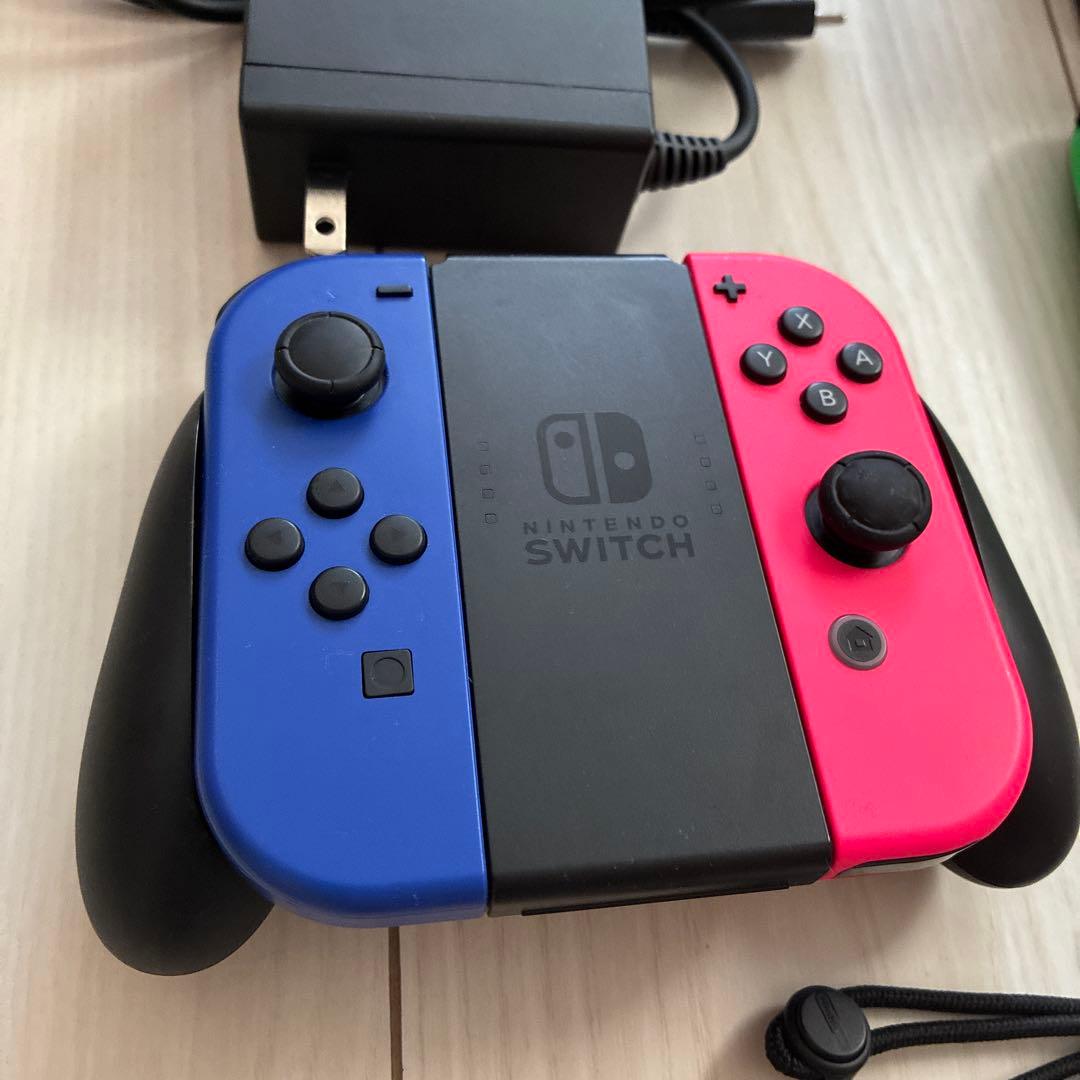 純正　Nintendo Switch 本体　Joy-Conセット　複数プレイ可能