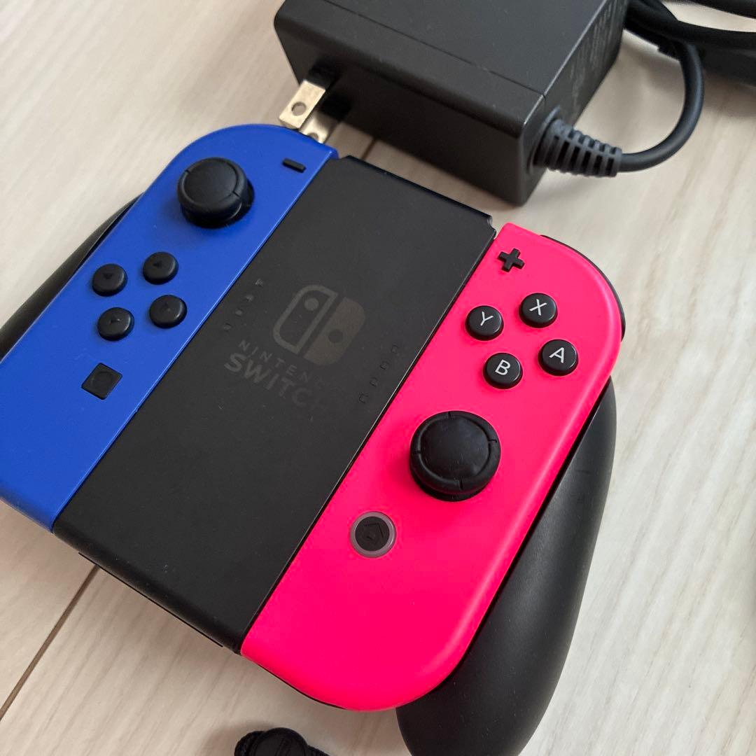 純正　Nintendo Switch 本体　Joy-Conセット　複数プレイ可能