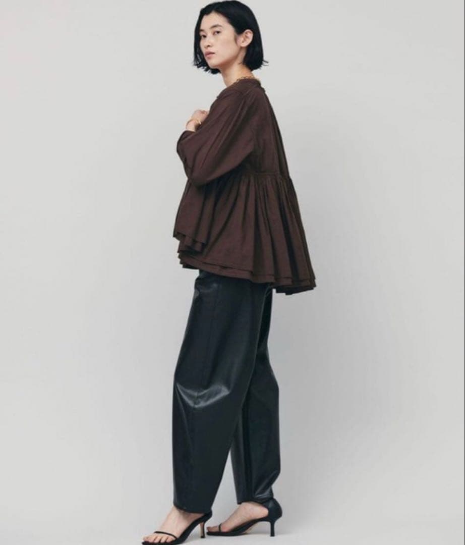 Curensology レイヤードギャザーブラウス ブラウン