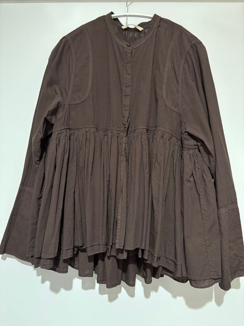 Curensology レイヤードギャザーブラウス ブラウン