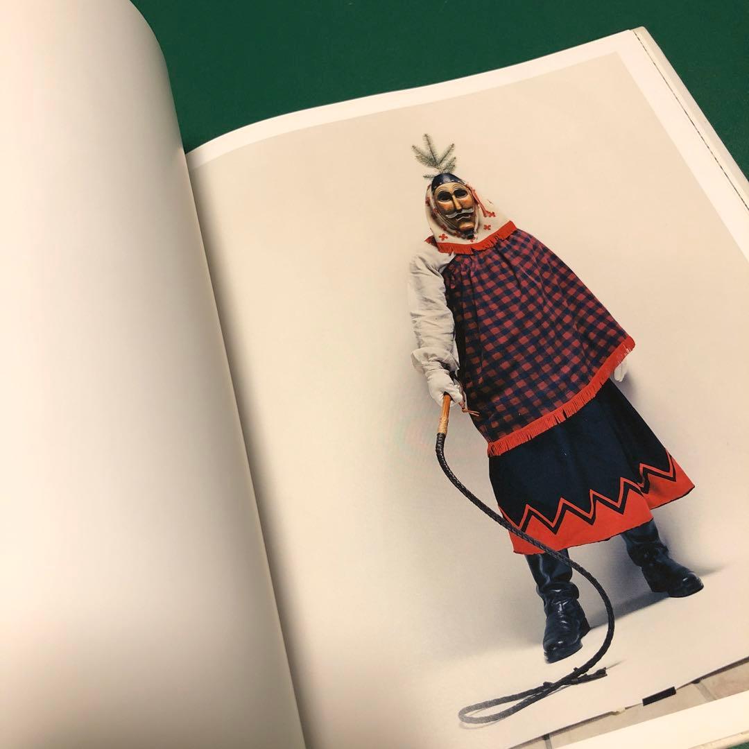 アート・デザイン・音楽 ONCE A YEAR by Axel Hoedt