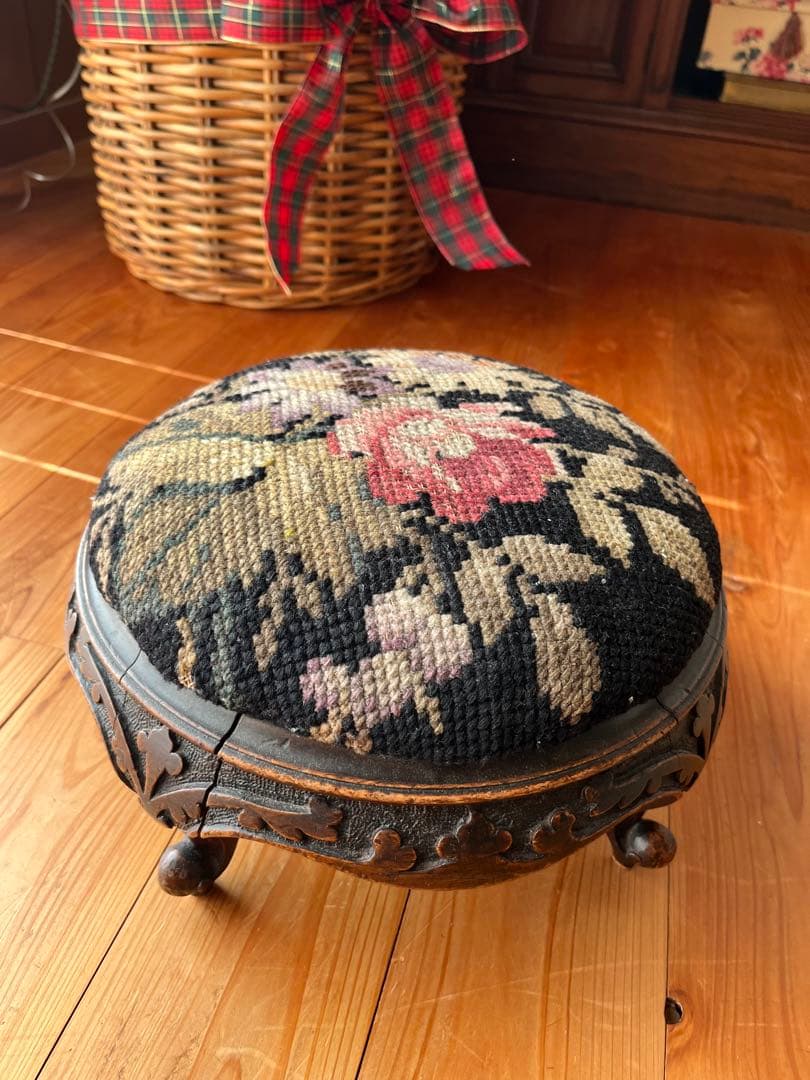 アンティーク　イギリス　フランス　オットマン　プチポワン②