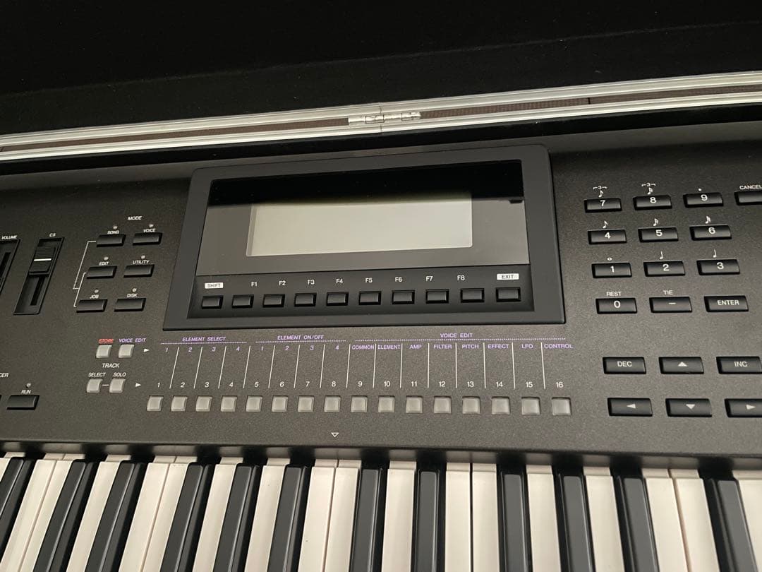YAMAHA シンセサイザー W5 76鍵盤 ハードケース鍵付
