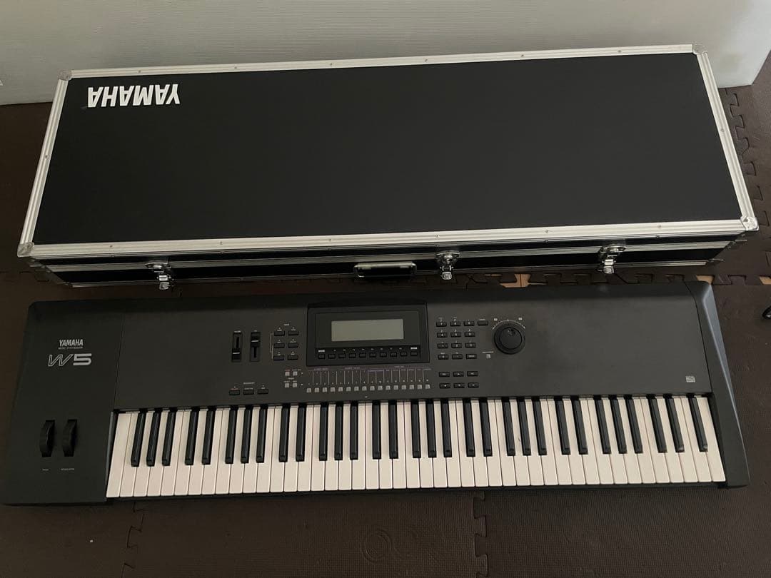 YAMAHA シンセサイザー W5 76鍵盤 ハードケース鍵付