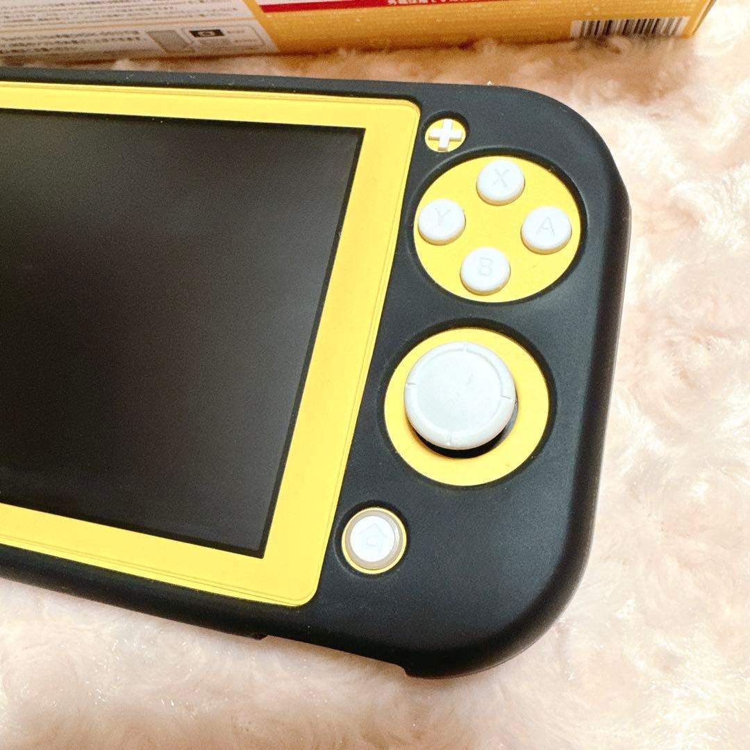 【美品】ニンテンドースイッチ ライト イエロー シリコンカバー付き
