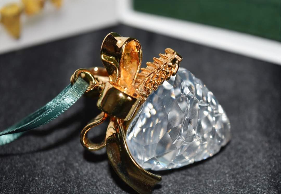 新品❗️Swarovski 苺オーナメント