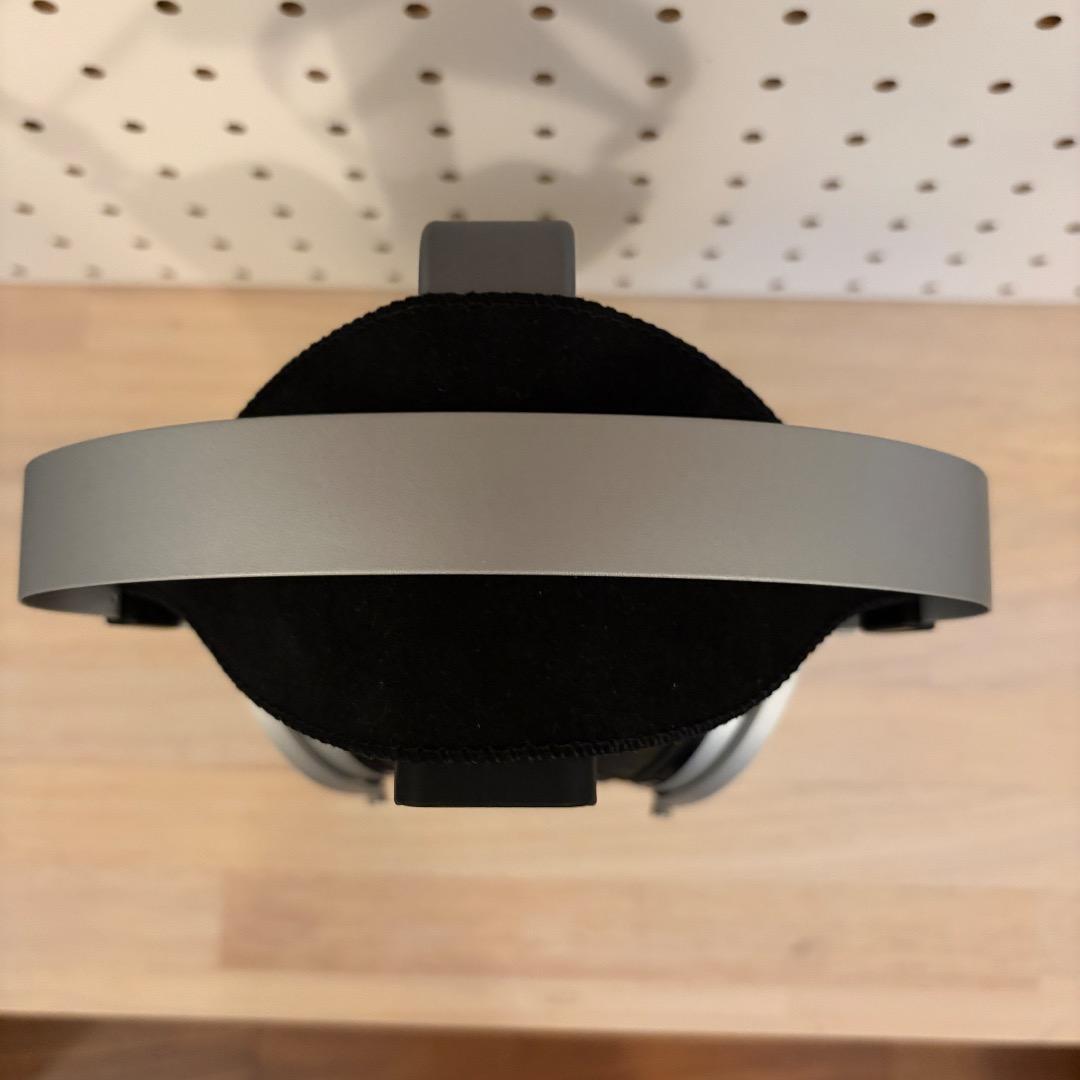 水月雨 Moondrop 大都会 - Cosmo