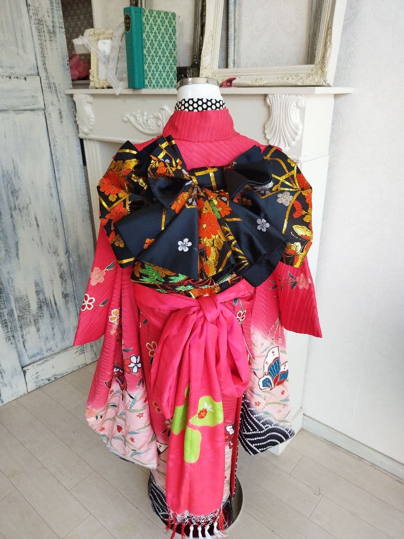 本格的☆正絹☆赤ピンクの着物に黒の袋帯