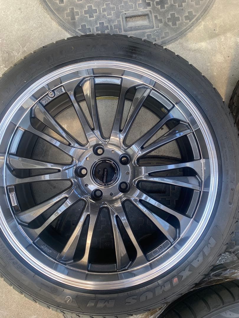 ① ken.kenレオニス　19、20ガンメタホイール　バリ山＋新品タイヤ