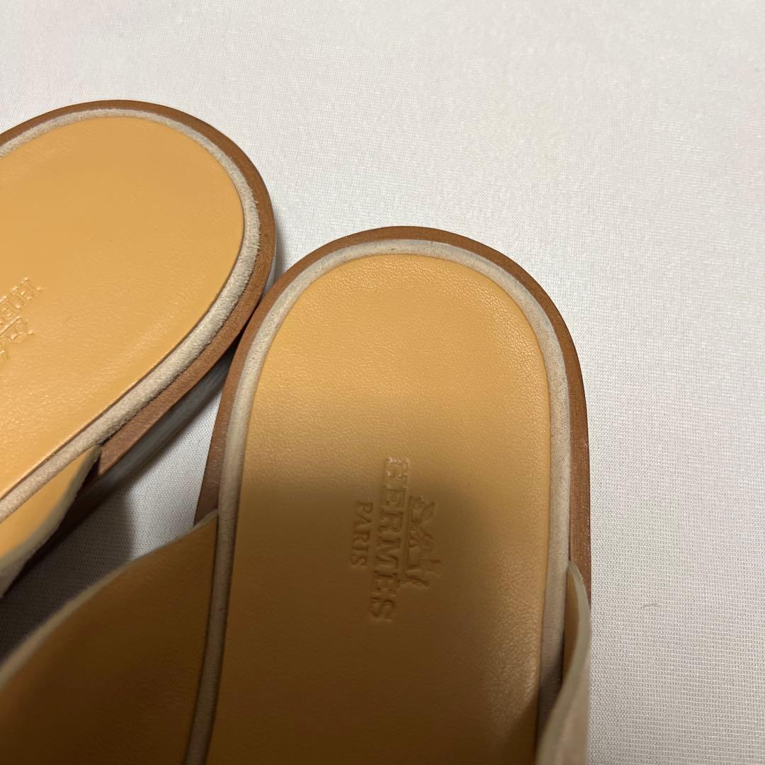 HERMES エルメス　スエード　レザー　サンダル　フラット　ベージュ