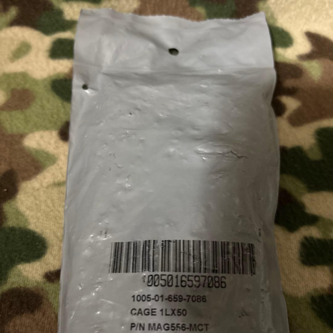 新品　未使用　米軍実物　MAGPUL PMAG 30 窓付き　マグプル　ブラック