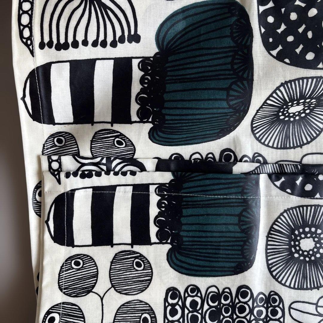 こめちゃんさん特大　マリメッコmarimekkoテーブルクロス　撥水生地