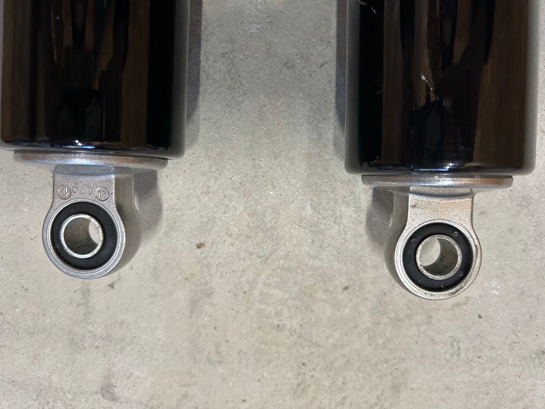 W650 リアサス　純正