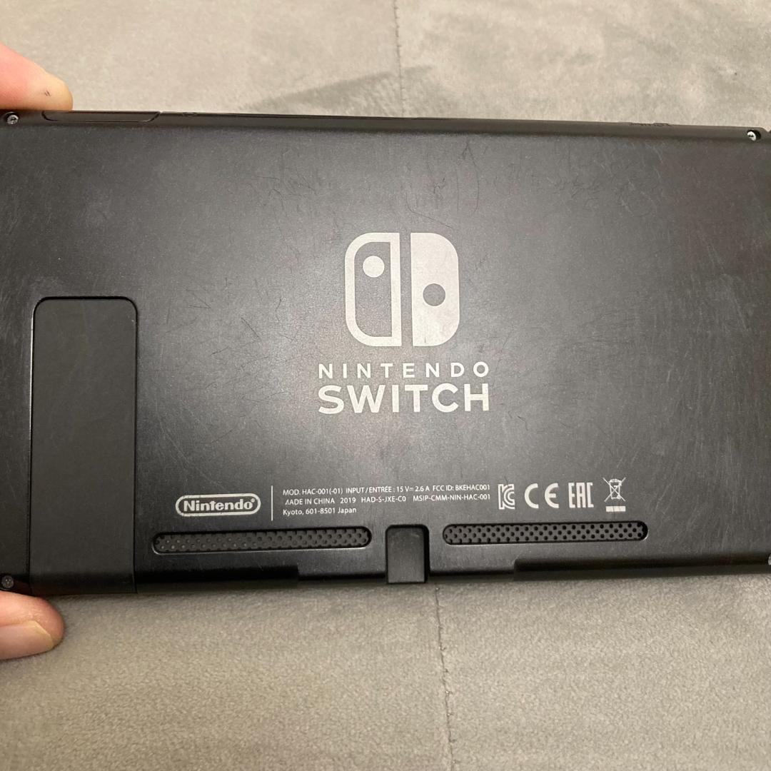 【完品】【おまけ付き】Nintendo Switch グレー 新型