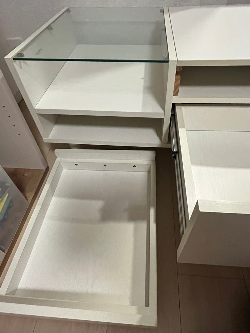 ロウヤ　ホワイト木製ガラス収納　ドレッサー