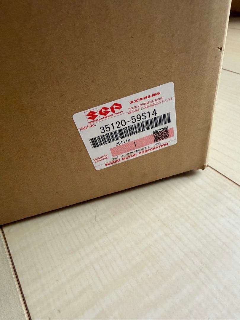 ハスラー　右LEDヘッドライト　35120-59S14