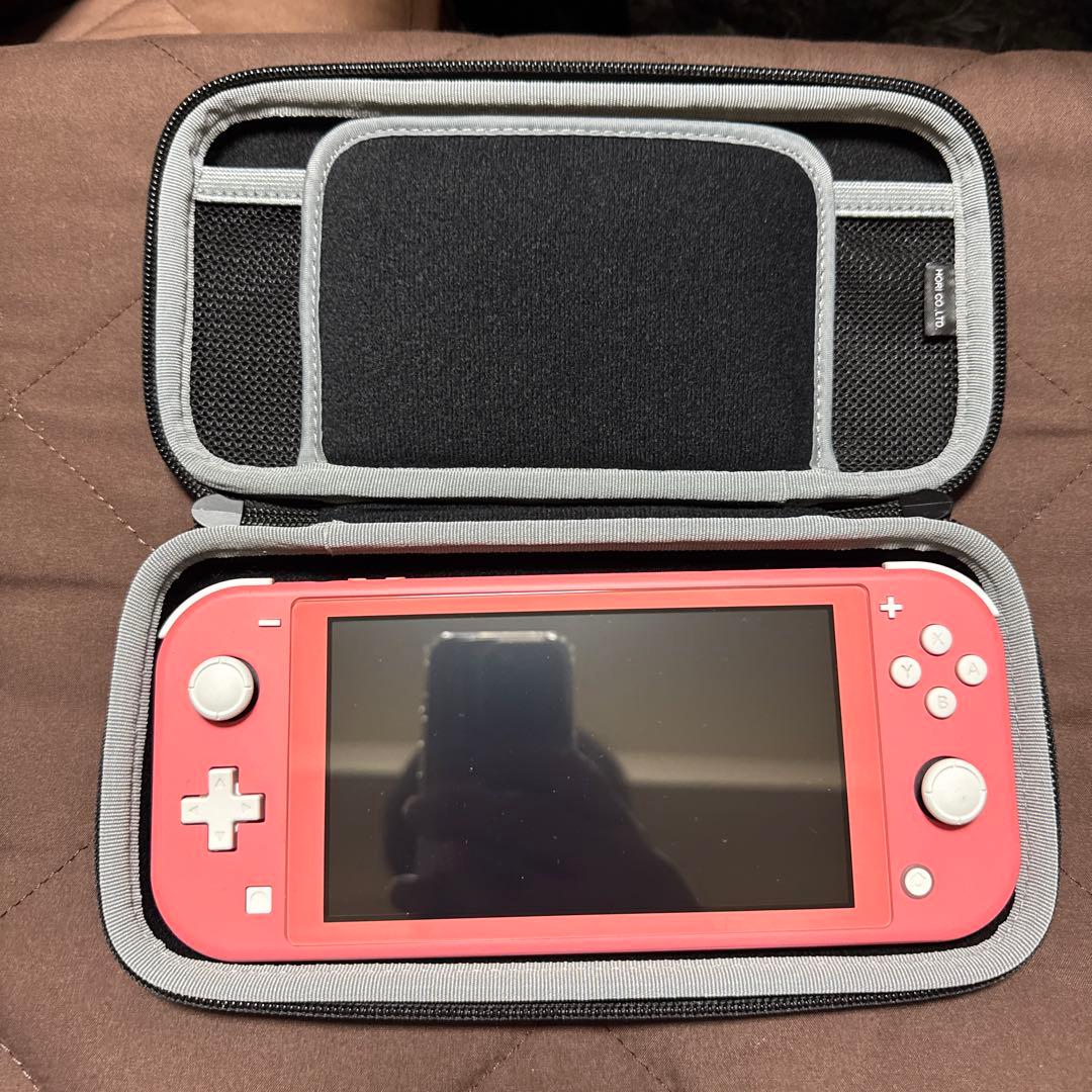 Nintendo Switch Lite ピンク 専用ケース、ソフト付き