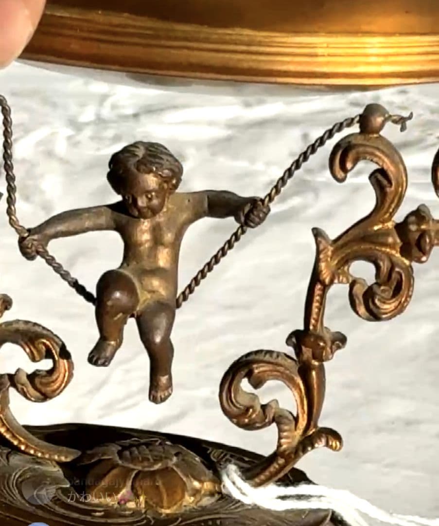 アンティーク 天使像付き装飾品