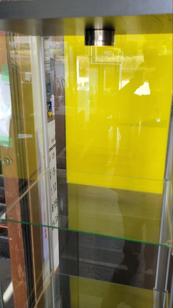 ひかる-引取限定！IKEA DETOLF ガラスショーケース 照明付