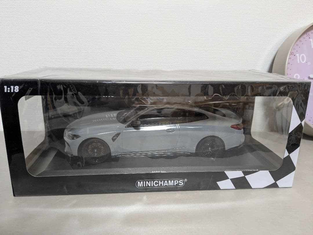 ミニチャンプス　BMW M4　ミニカー　ベンツ　オートアート　京商 1/18