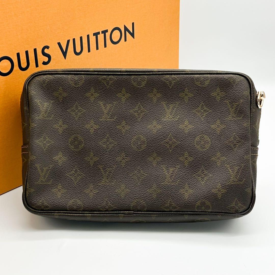 ルイヴィトン トゥルース トワレット 28 モノグラム ポーチ クラッチバッグ