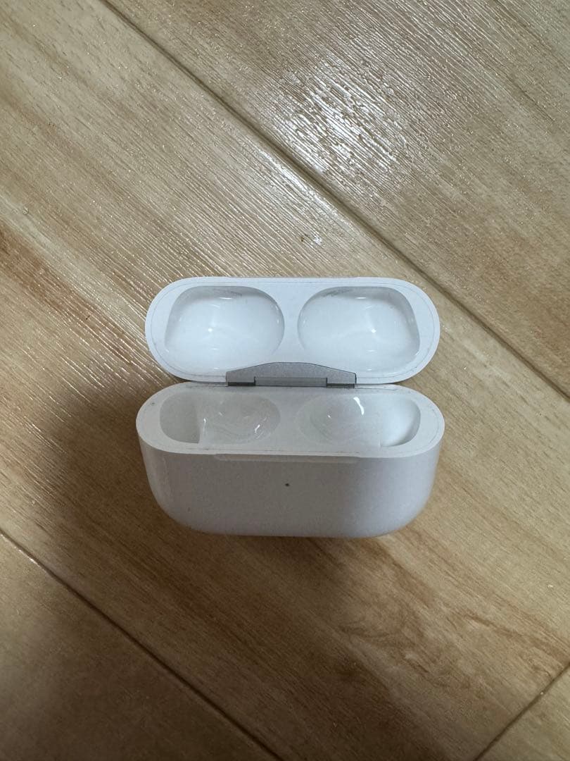 Apple AirPods Pro (第2世代) usb-c ESRケース付き