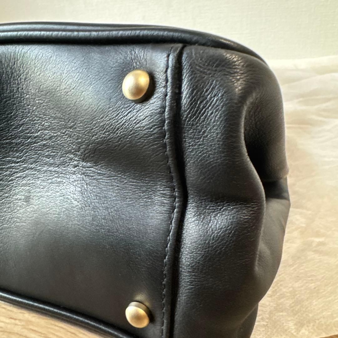 CHANEL カメリア ロゴ ショルダーバッグ レザー ブラック