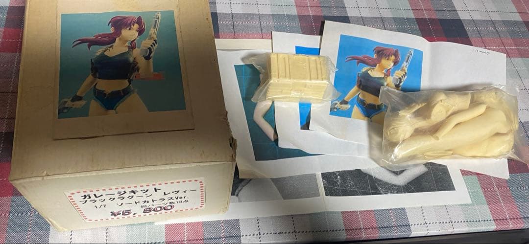 ガレージキット ブラックラグーン レヴィー 1/7 ソードカトラス Ver.