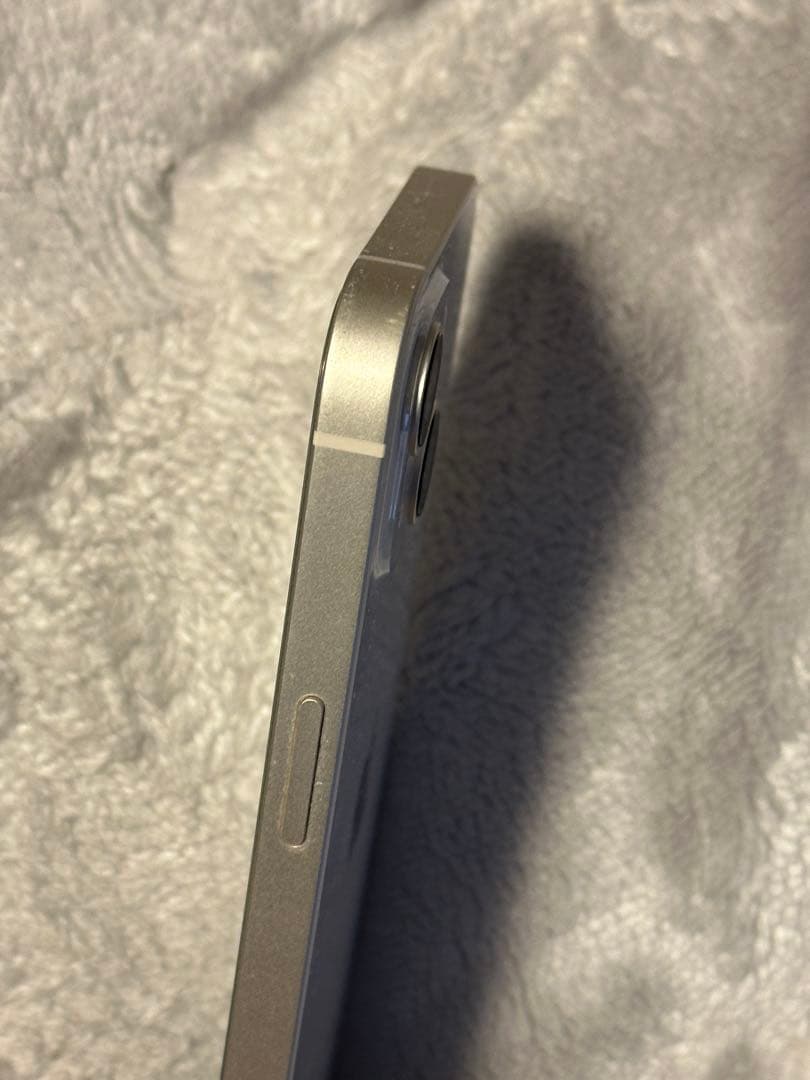 中古iPhone13 128GB スターライト SIMフリー