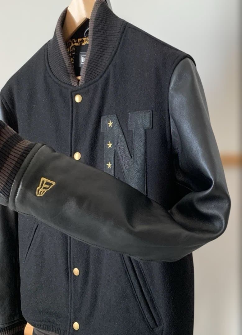 NEW ERA ニューエラ スタジャン レザー 黒 刺繍 裏地ヒョウ柄 L