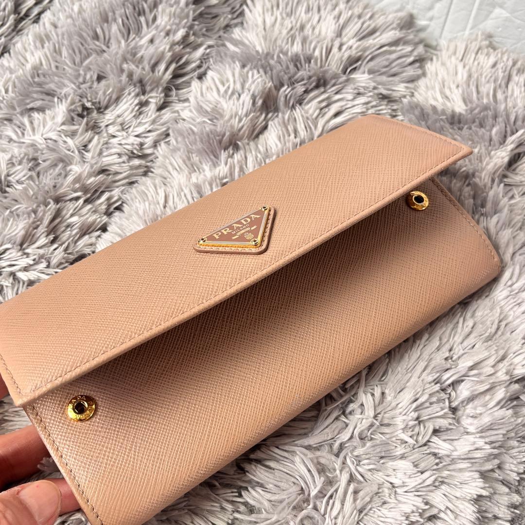 PRADA✨　レア　がま口財布　サフィアーノ　三角ロゴ　ベージュ　レディース