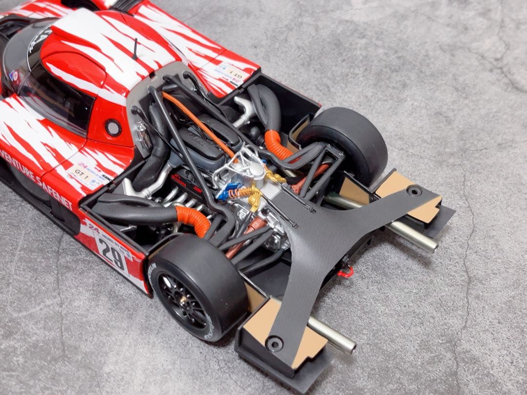 ミニカー AUTOart 1/18 TOYOTA GT-ONE TS020 #29