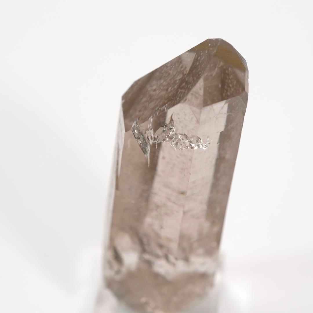 【透明感抜群】ライトスモーキークォーツ スイス産 73×26×27mm