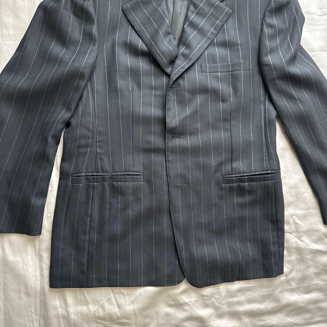 ヴェルサーチ スーツ ストライプ 裏地メデューサ 総裏 黒