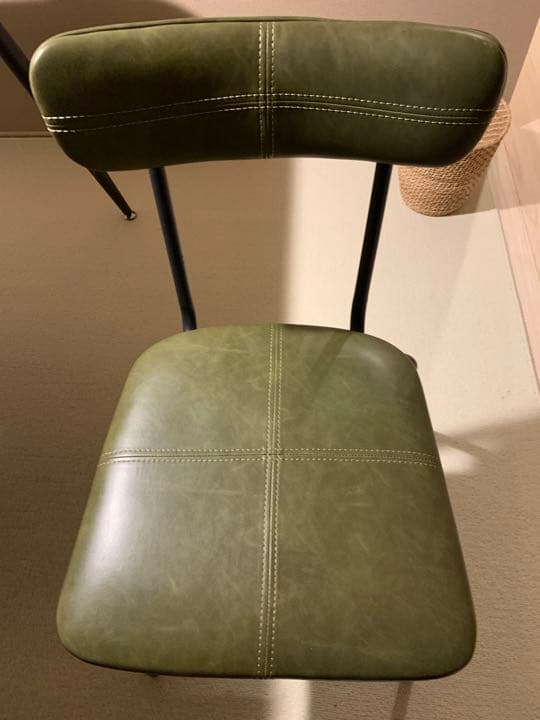 ダイニングチェア　革　レザー