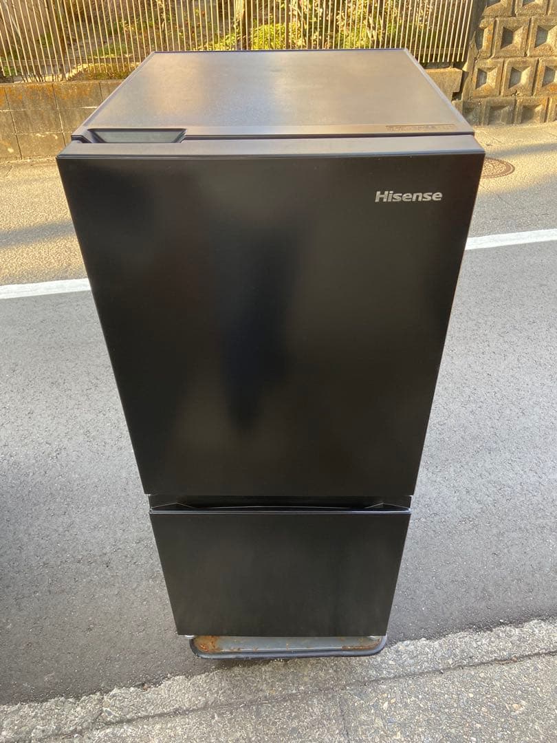 はちわれ Hisense 2024年製 135L 冷蔵庫 ブラック