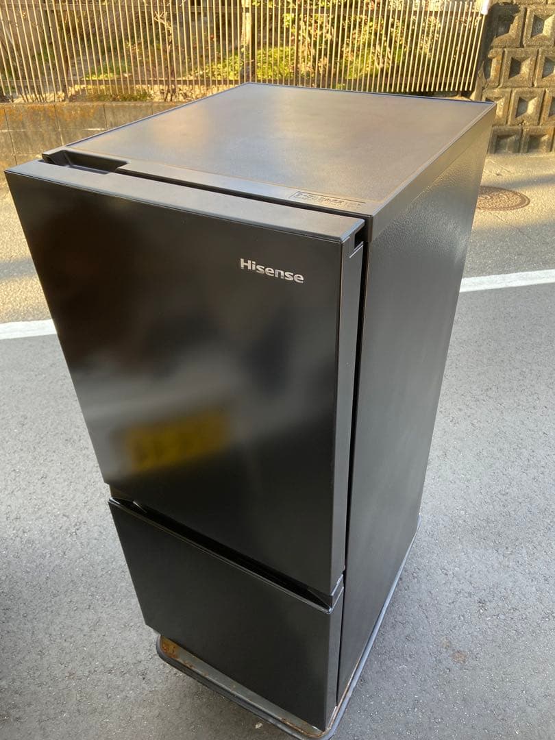 はちわれ Hisense 2024年製 135L 冷蔵庫 ブラック
