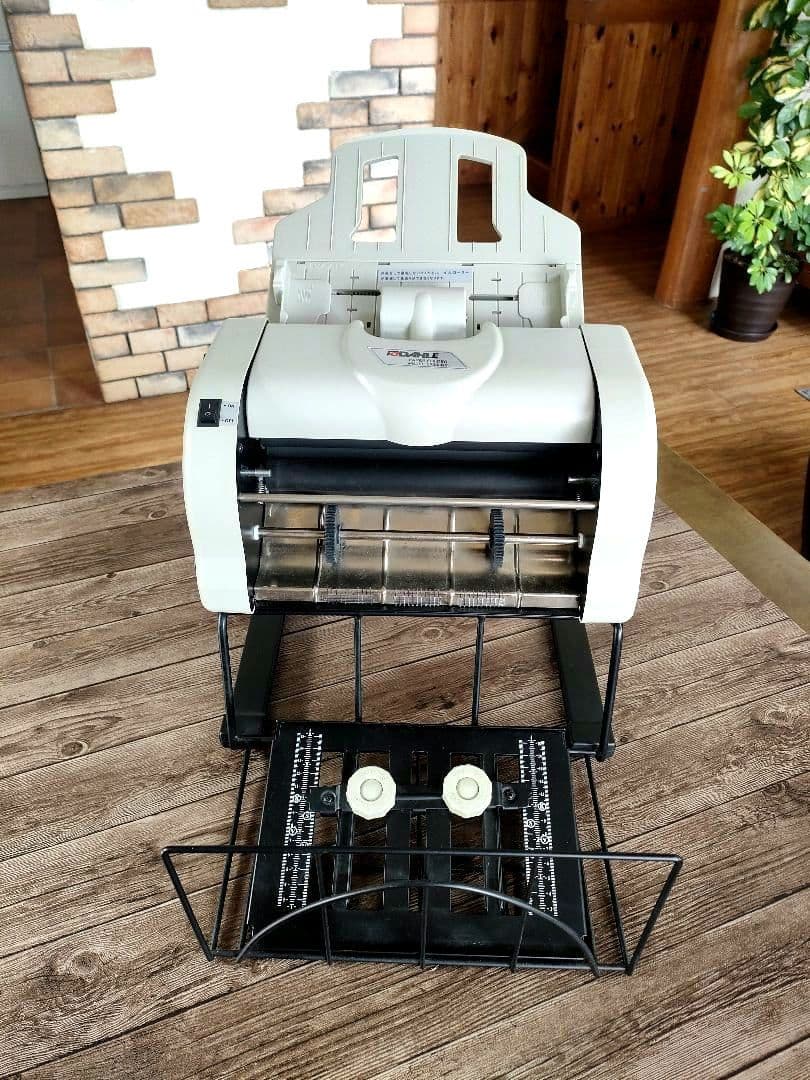 ダーレー　DAHLE　卓上型自動紙折り機 LF283NS　訳あり