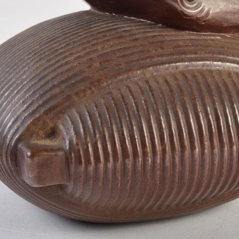 中国　紫砂　朱泥　獅子　置物　在銘　V　8929